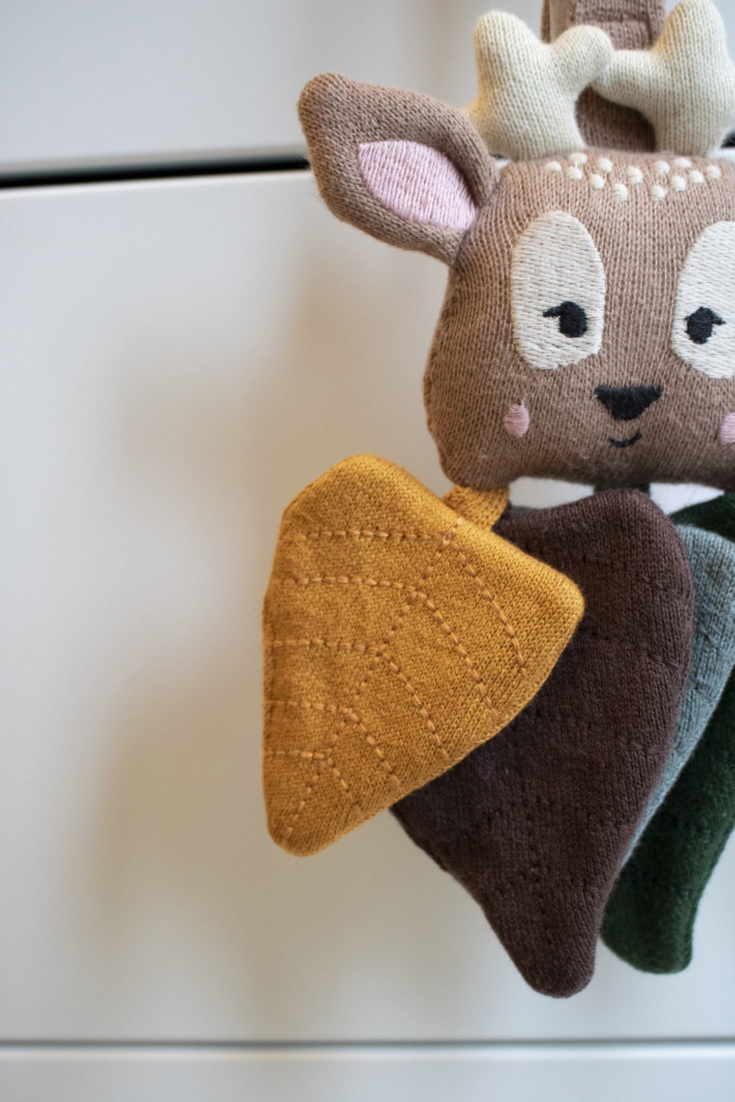 Aktivitätsspielzeug - Bea das Bambi