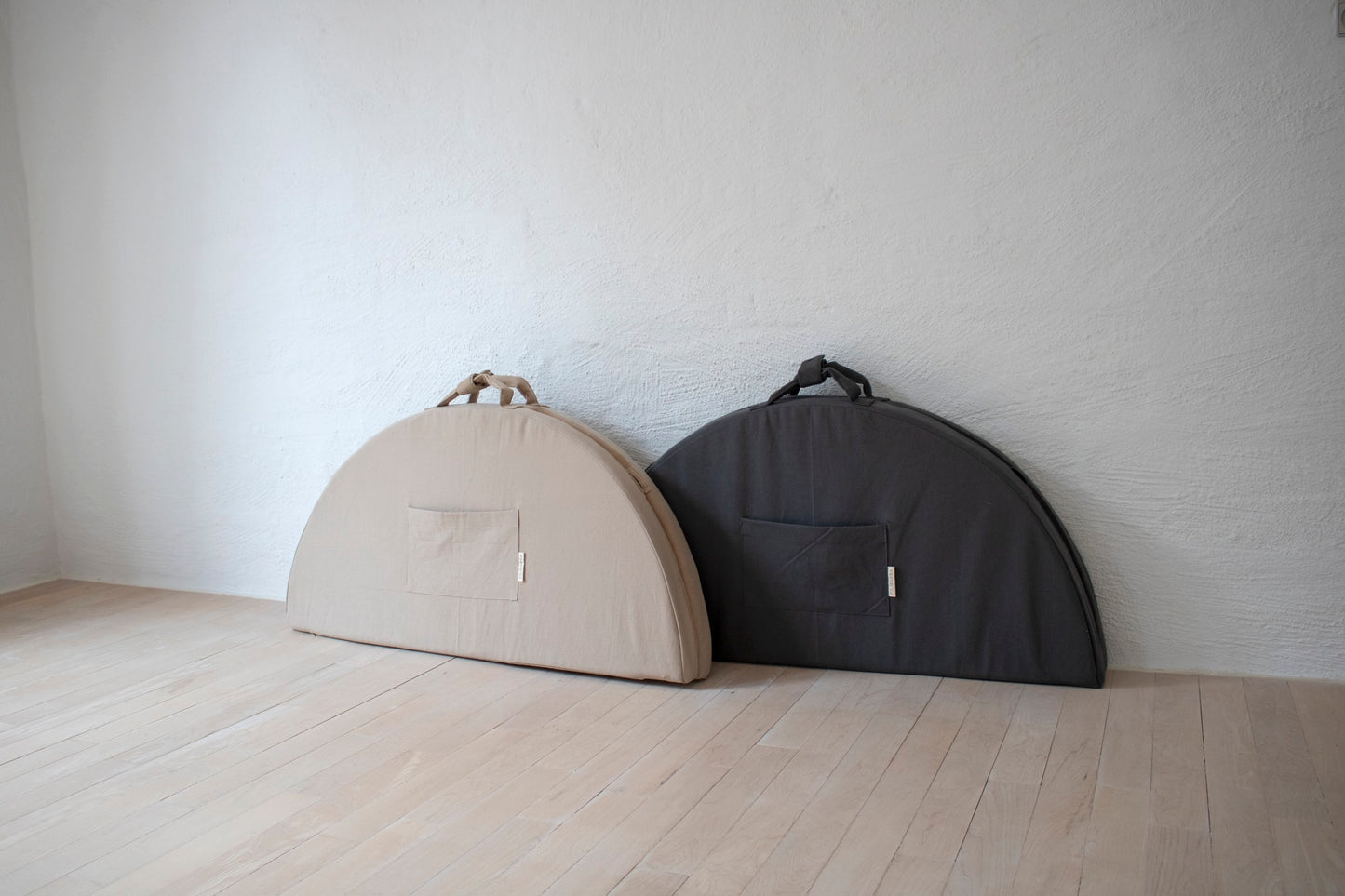 Loui Multi-Spielmatte mit UV-COVER